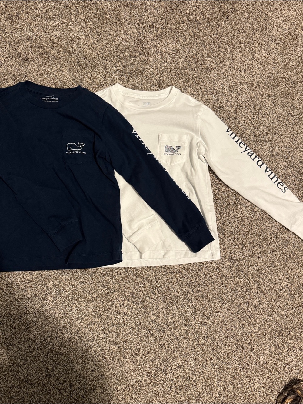 2 Vineyard Vines Kids Long-Sleeve Pocket Tees in Navy & White